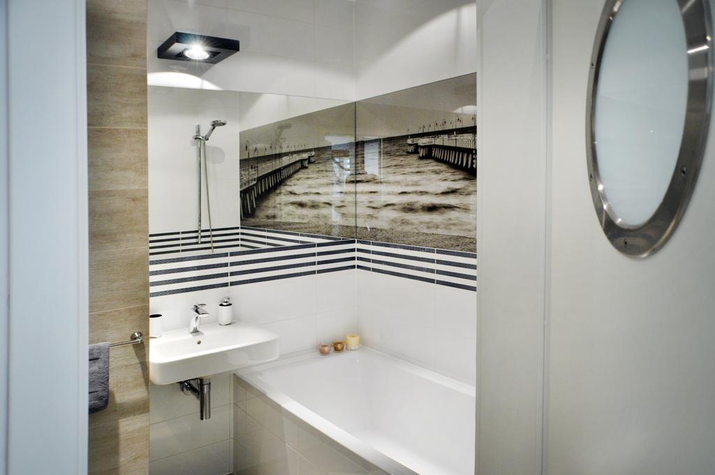 グディニャApartament Marco Polo Oneアパートメント エクステリア 写真